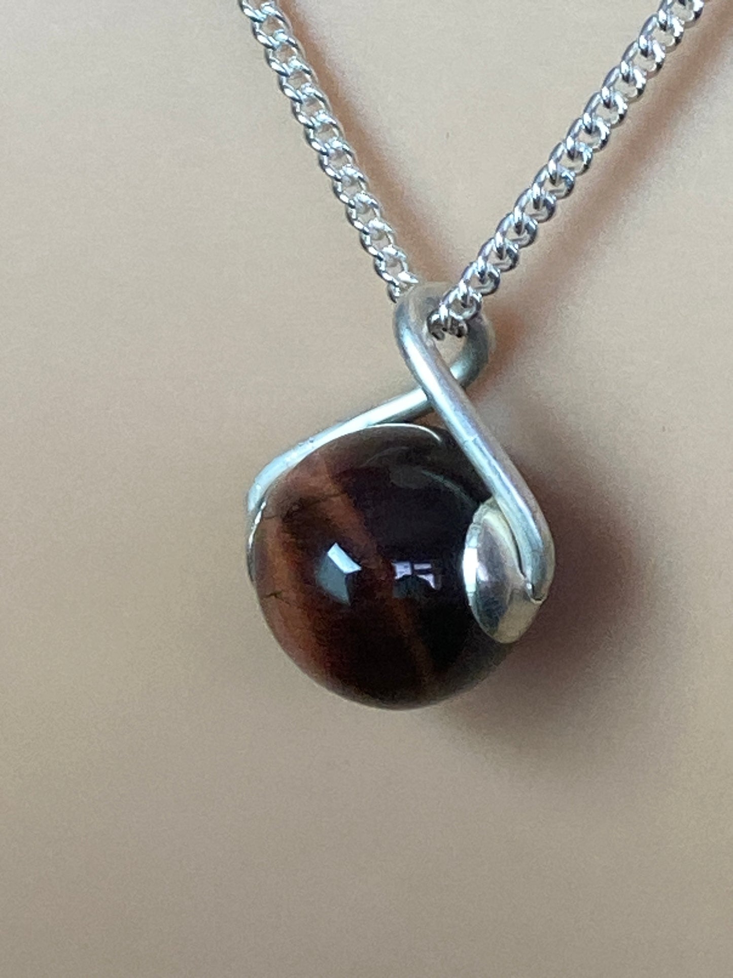 Tiger’s eye silver necklace
