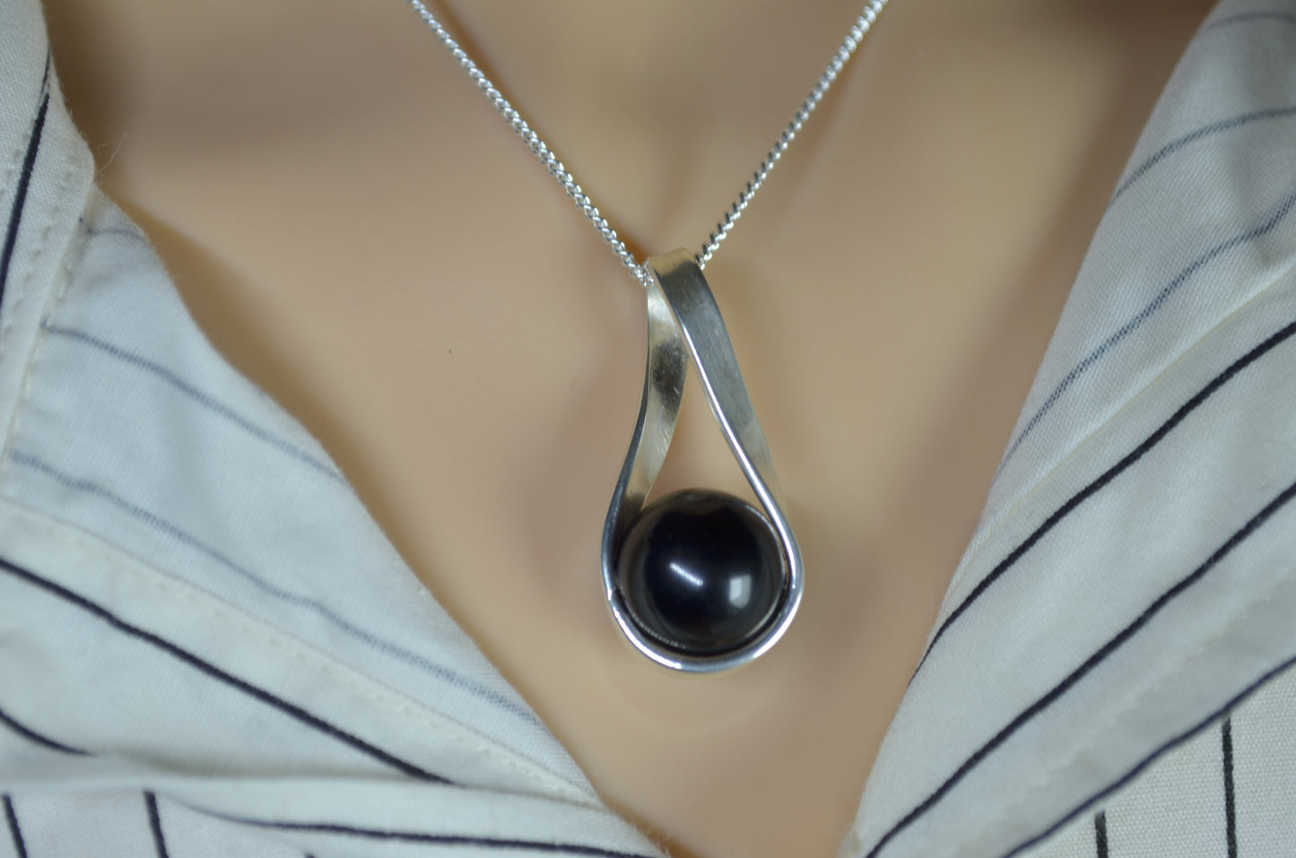 black onyx necklace, 18” silver chain