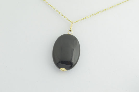 Gold Black onyx necklace, 9ct gold pendant, 18” chain