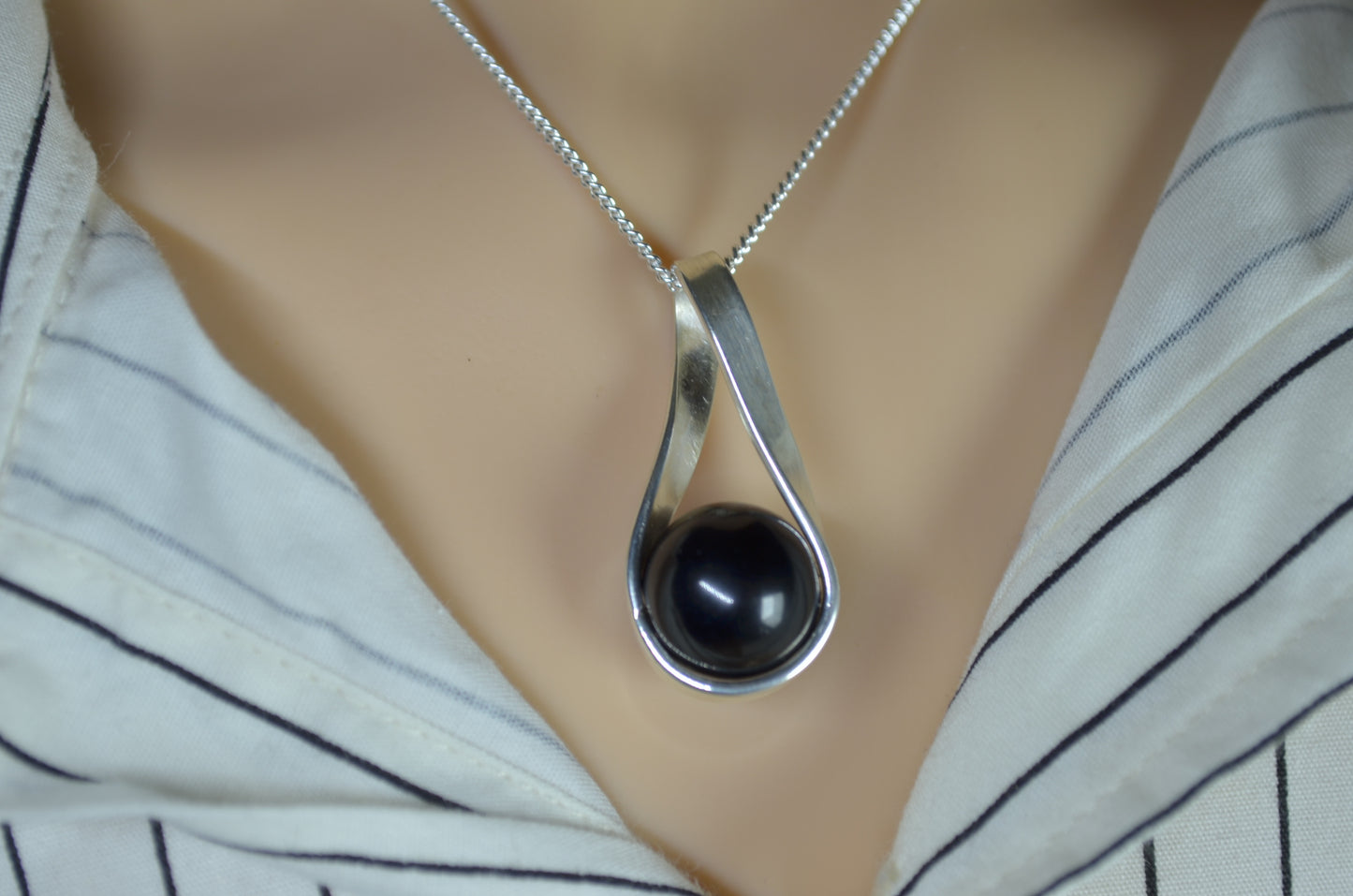 black onyx necklace, 18” silver chain
