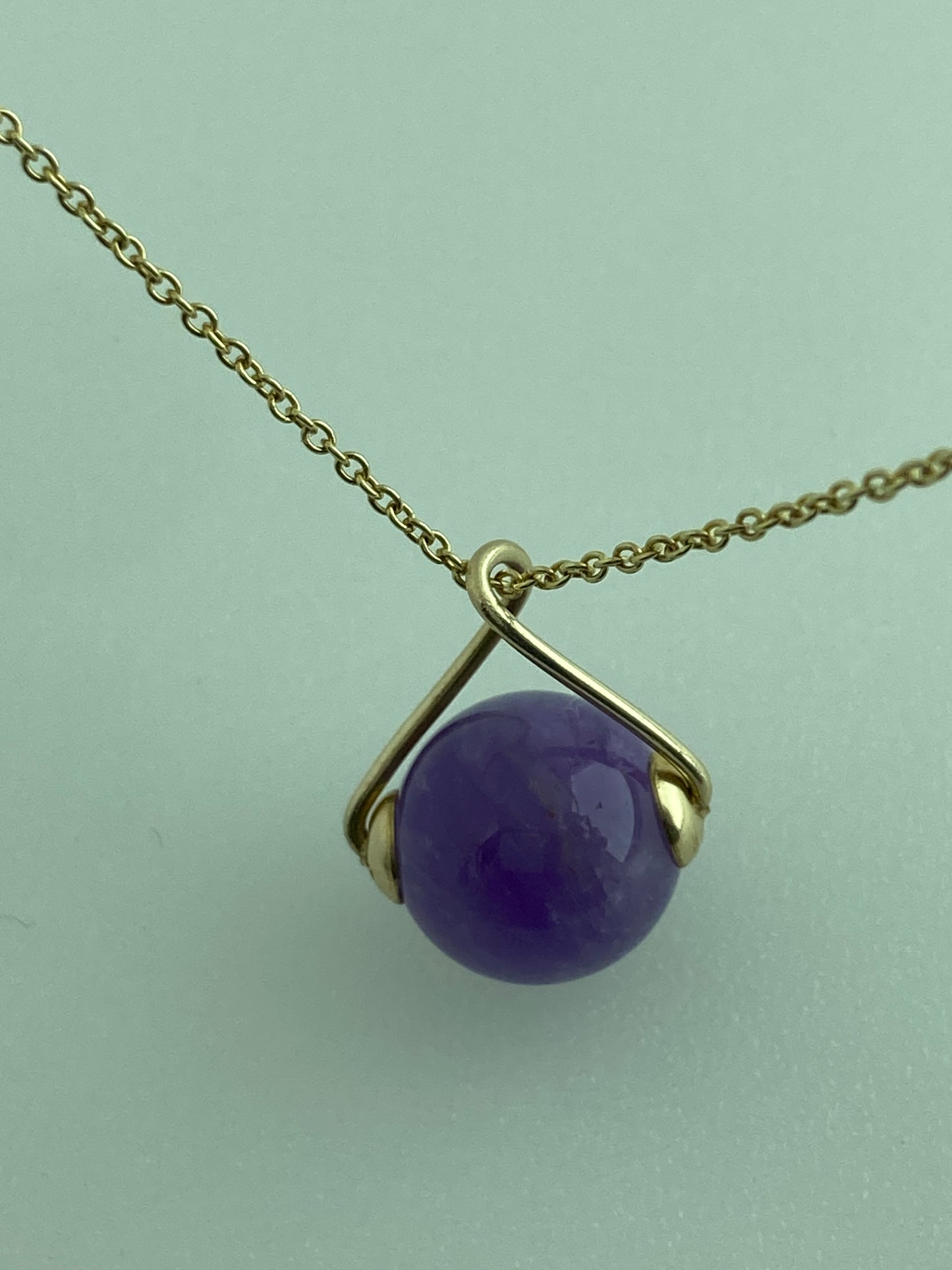 Amethyst 9ct gold necklace