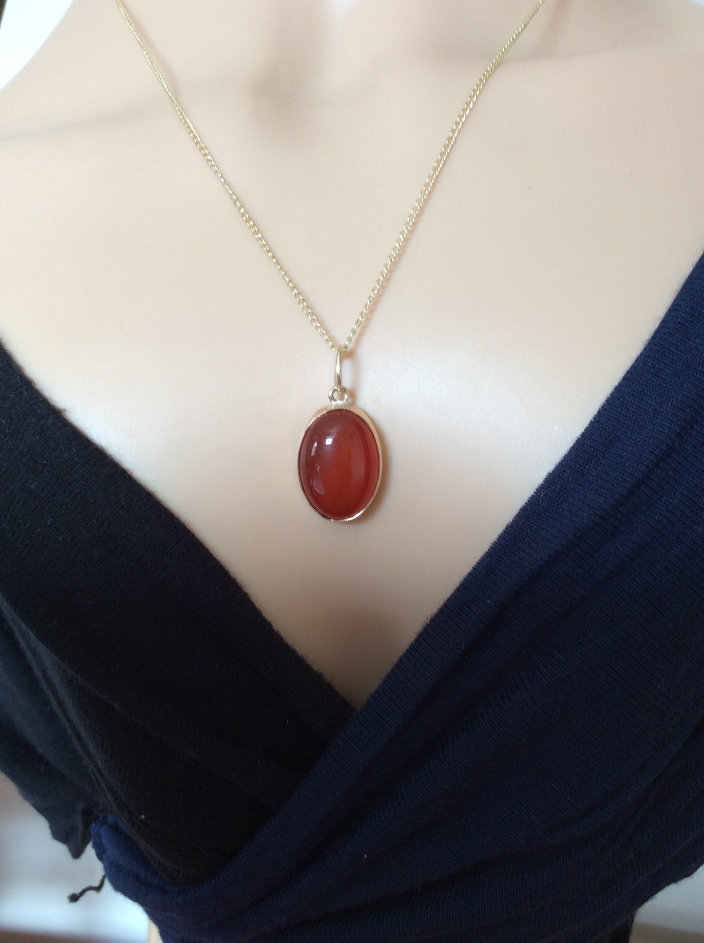 Carnelian gold necklace , red carnelian stone Pendant , 18” chain , solid 9ct yellow gold