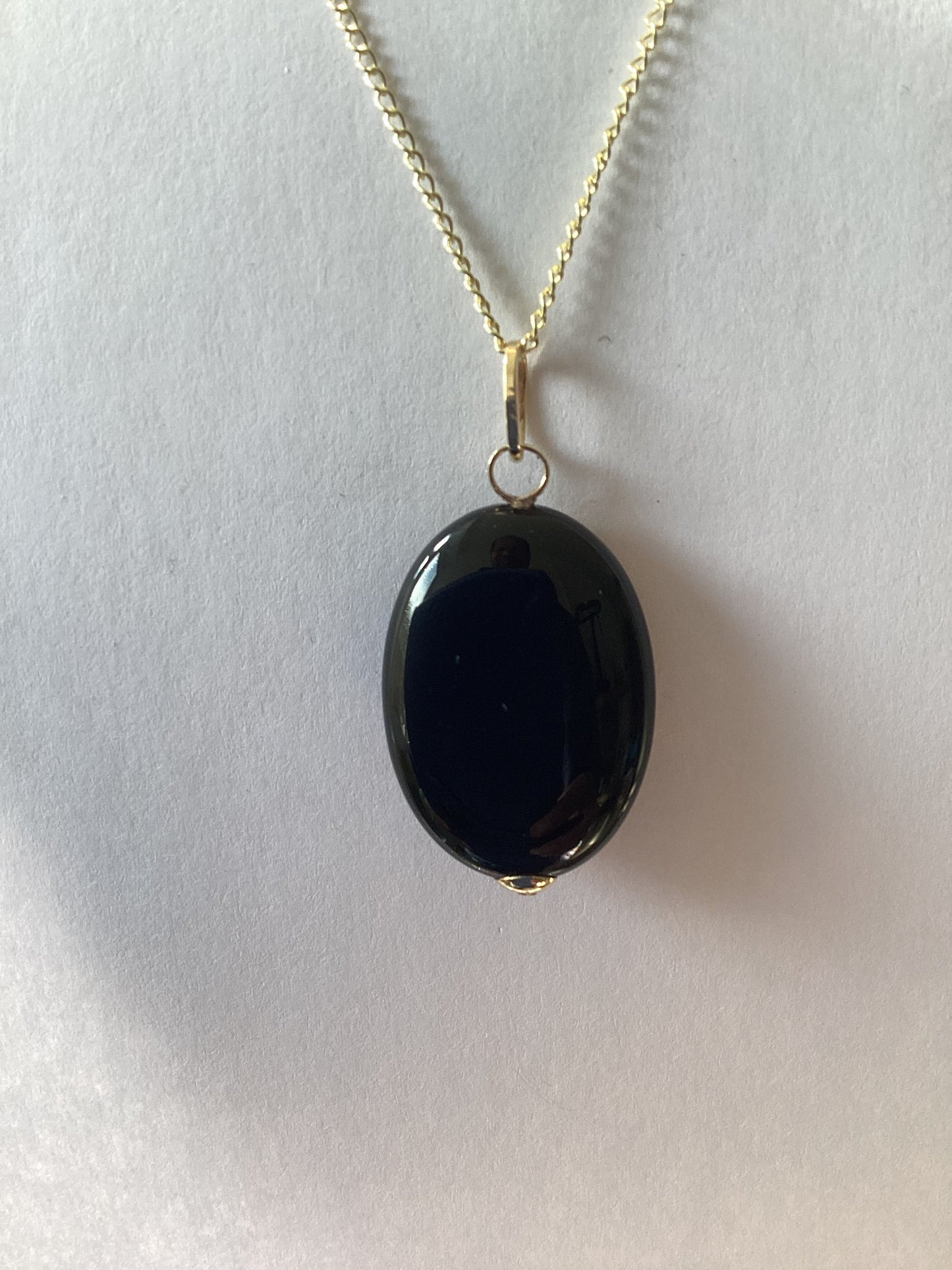 9ct gold black onyx necklace, solid 9ct yellow gold necklace, oval black onyx pendant