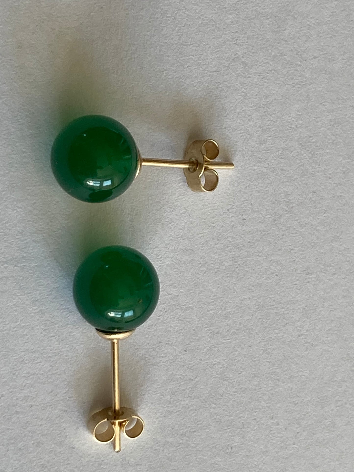 gold earrings, natural green onyx, round shaped gemstones studs