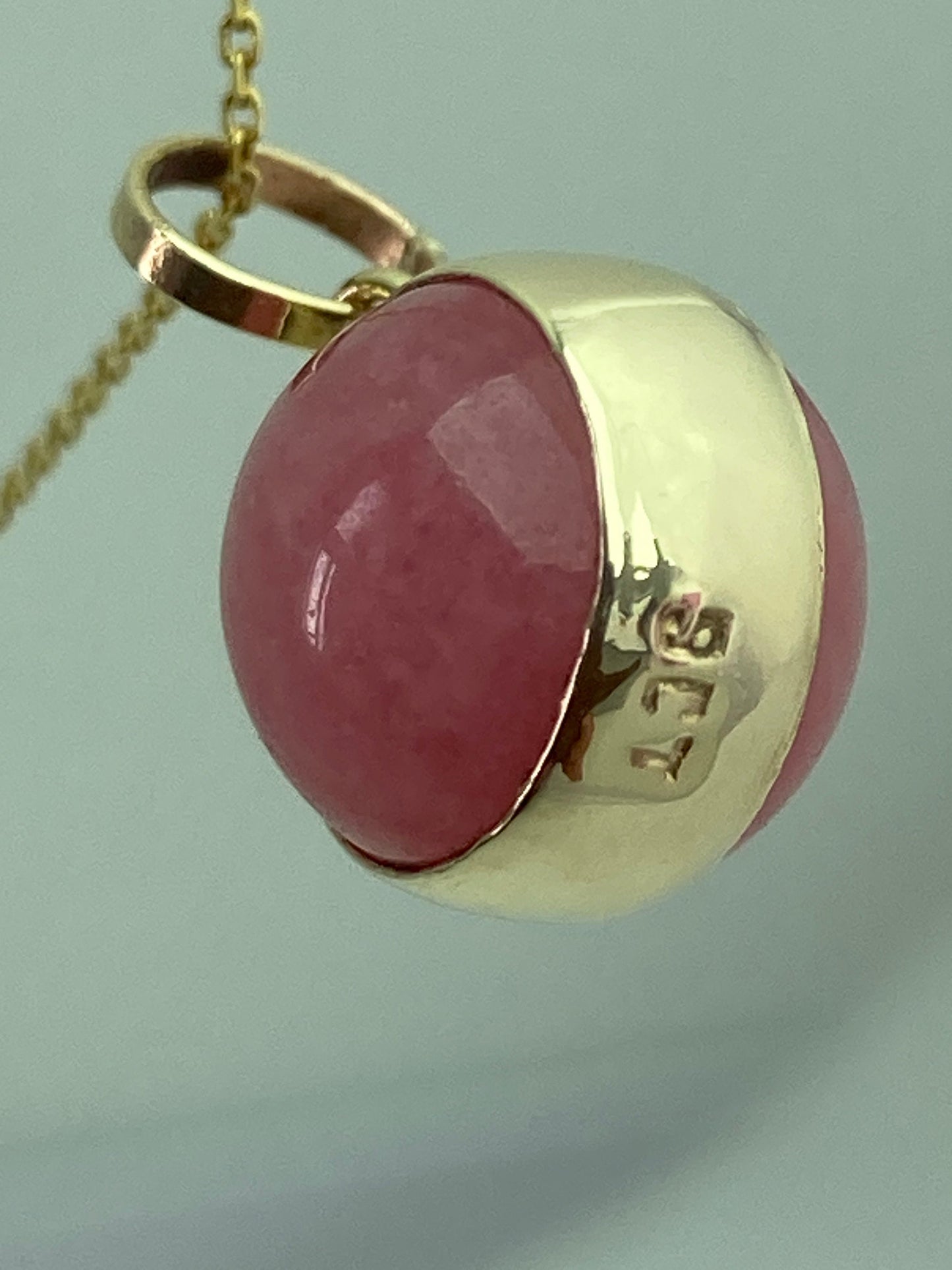 Pink gold pendant, pink Jade pendant, solid yellow gold, round stone