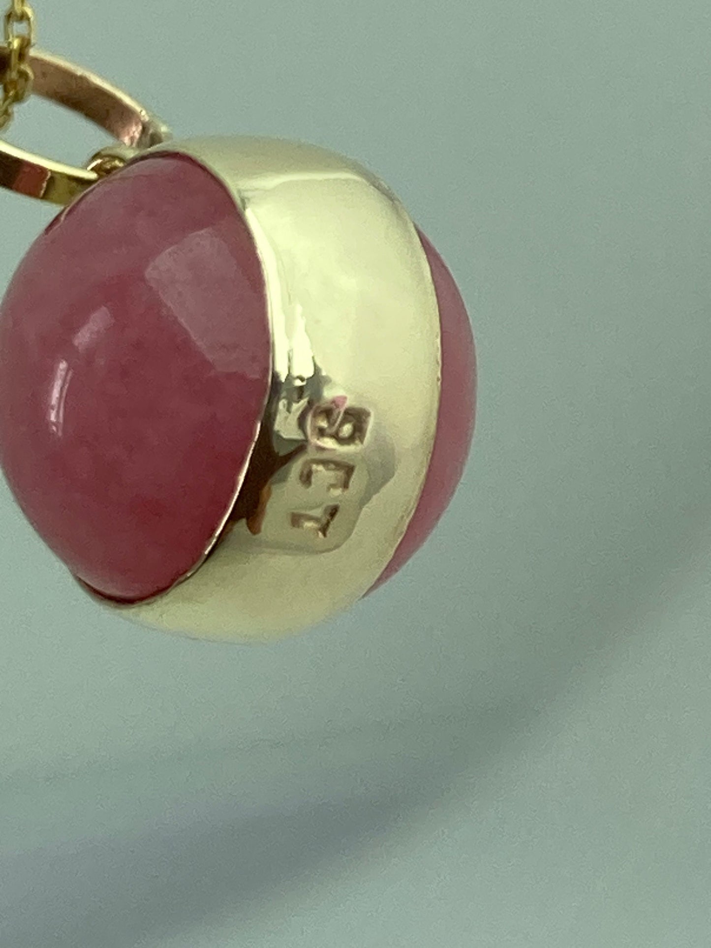 Pink gold pendant, pink Jade pendant, solid yellow gold, round stone
