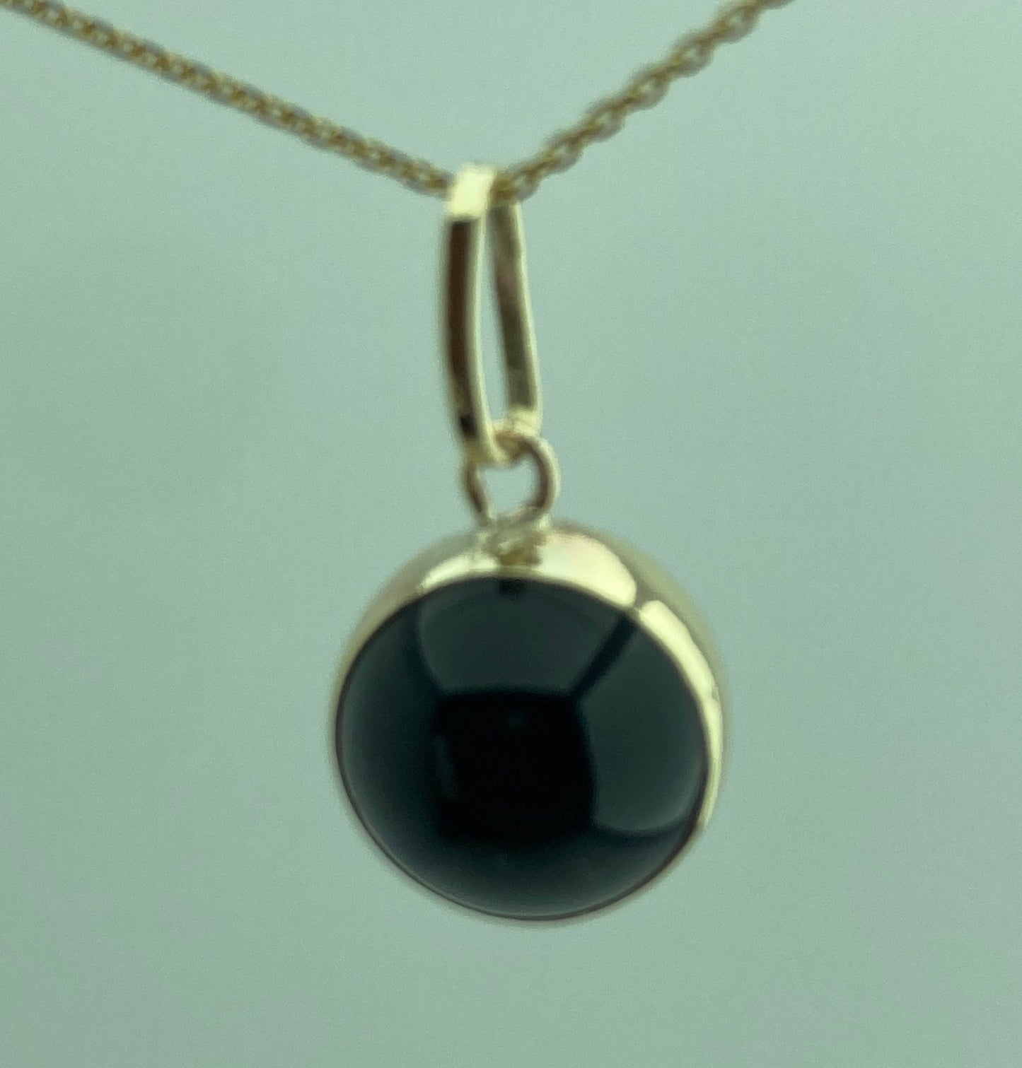 9ct gold black onyx pendant, solid 9ct yellow gold necklace, round natural gemstone