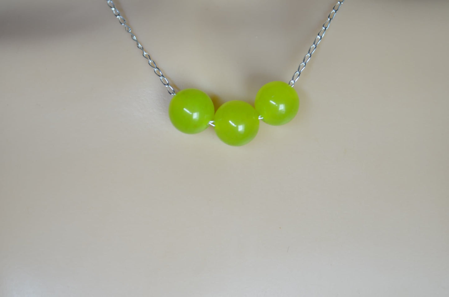 silver green jade necklace, round shape beads in 18” chain