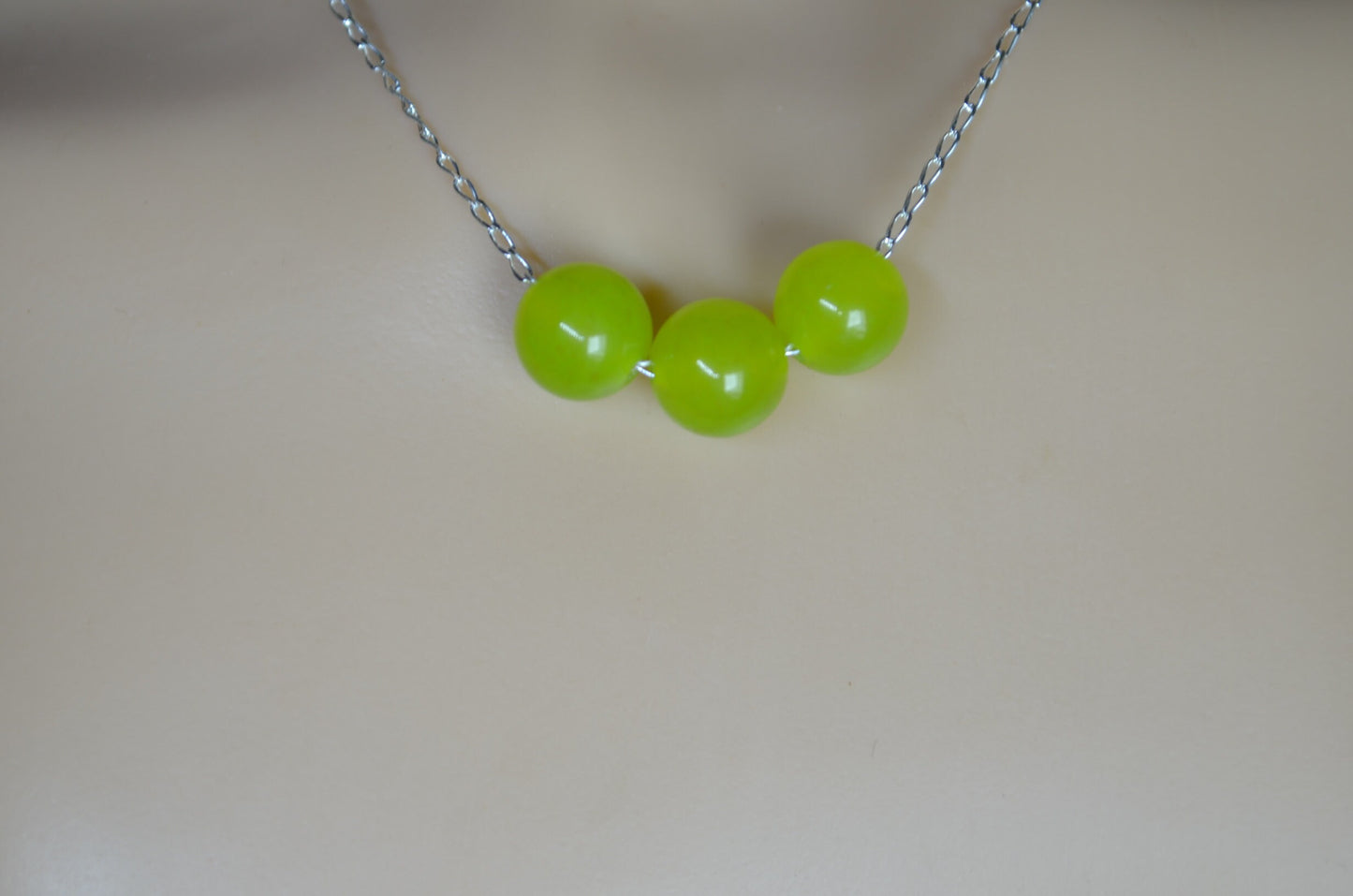 silver green jade necklace, round shape beads in 18” chain