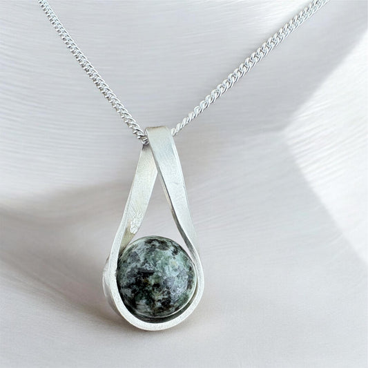 Preseli Bluestone silver pendant and 18” chain