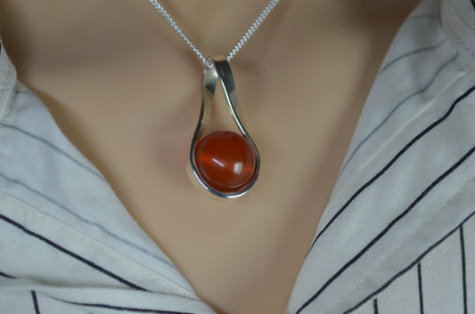 Carnelian necklace, 18” silver chain