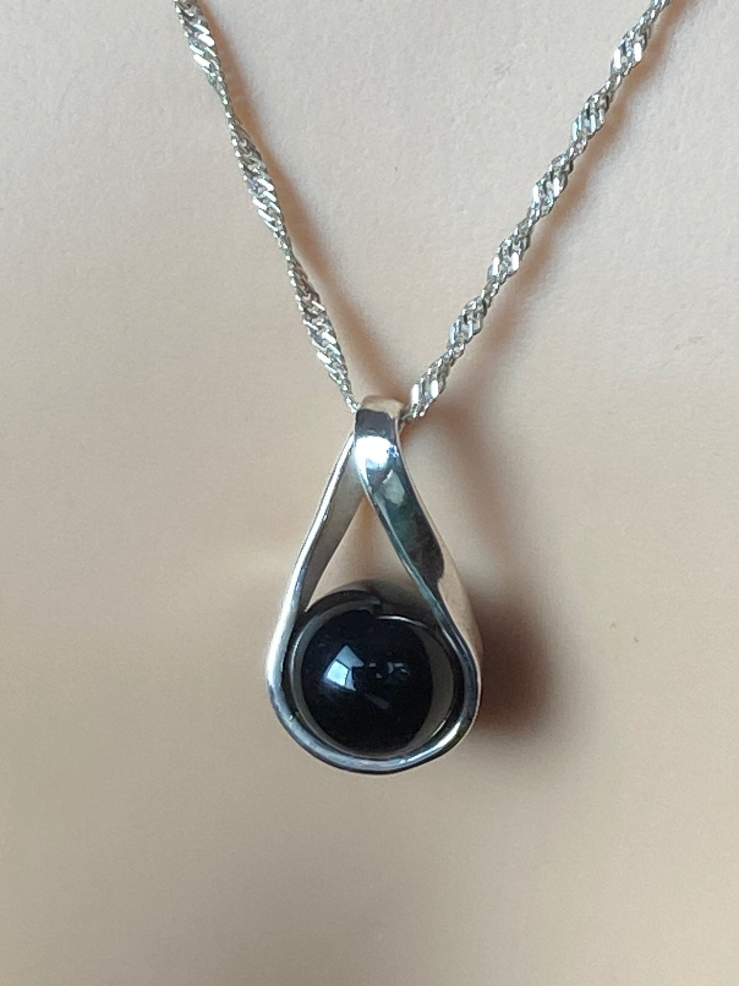 black onyx silver necklace