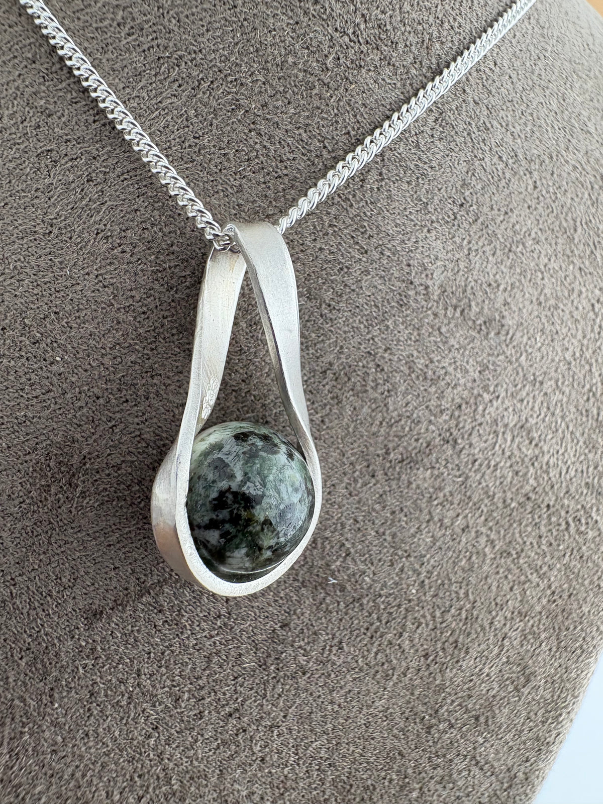 Preseli Bluestone silver pendant and 18” chain