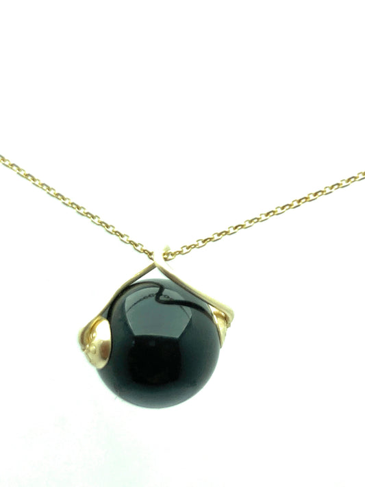 onyx gold necklace, solid 9ct yellow gold necklace, round natural  black onyx pendant