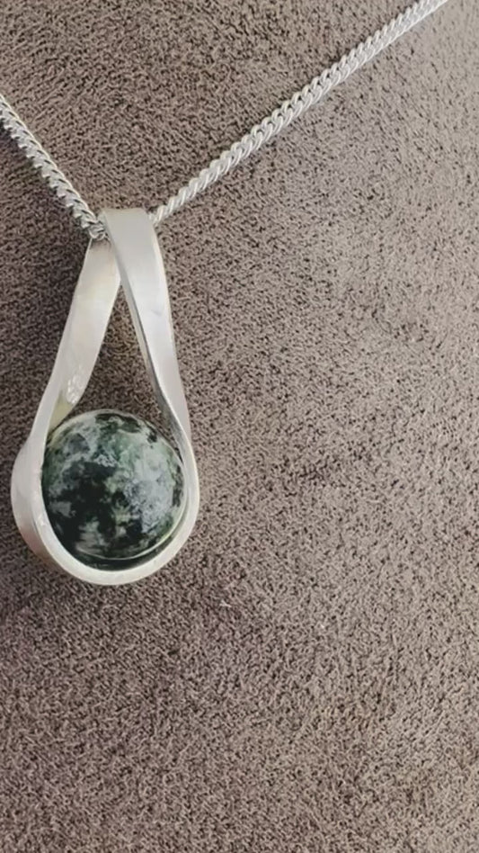 Preseli Bluestone silver pendant and 18” chain